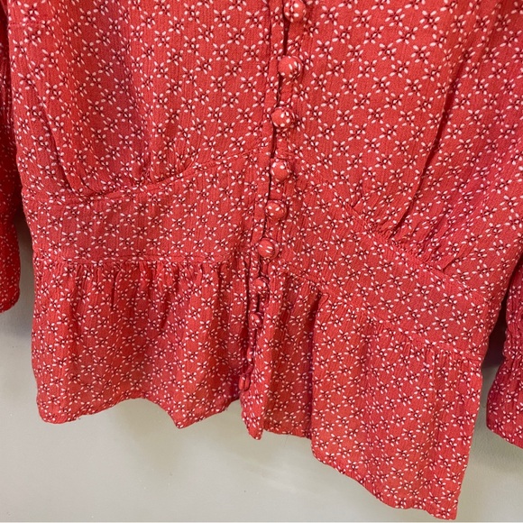 NWOT Abercrombie & Fitch Coral Peplum Cottagecore Floral Fairy Blouse Size Small - Picture 4 of 11